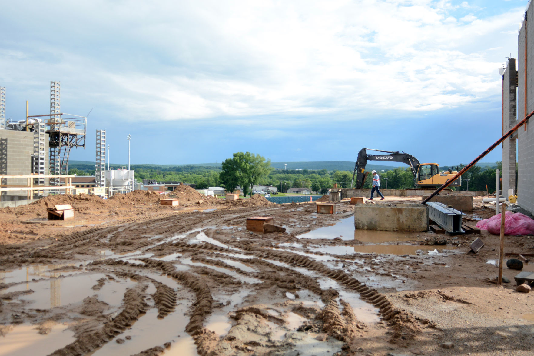 Baraboo middle school construction tour, June 23, 2020